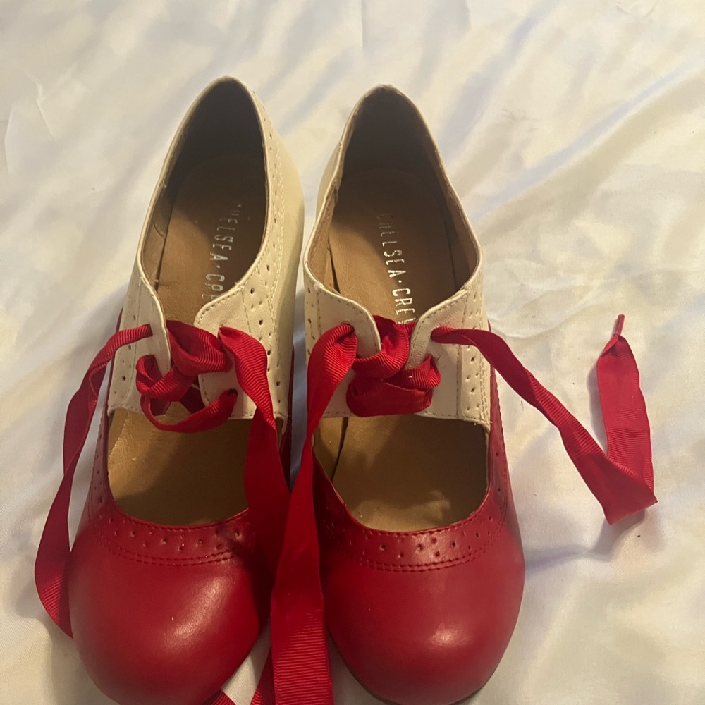 Chelsea Crew Two-Tone Red and Cream Heels